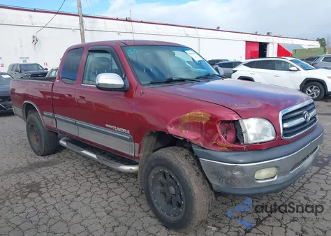 2002 Toyota Tundra Sr5 V8 из США, поврежденный, VIN 5TBBT44172S265288